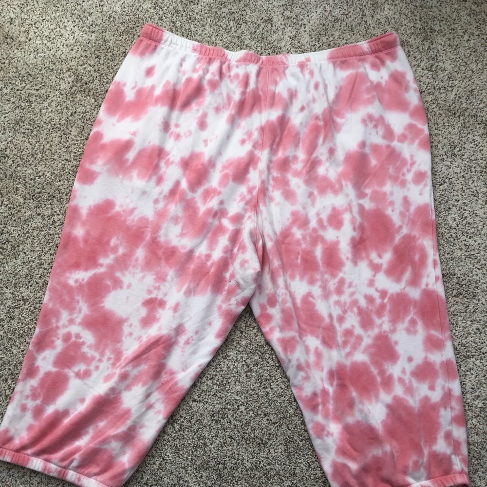 Worn once. Cropped.